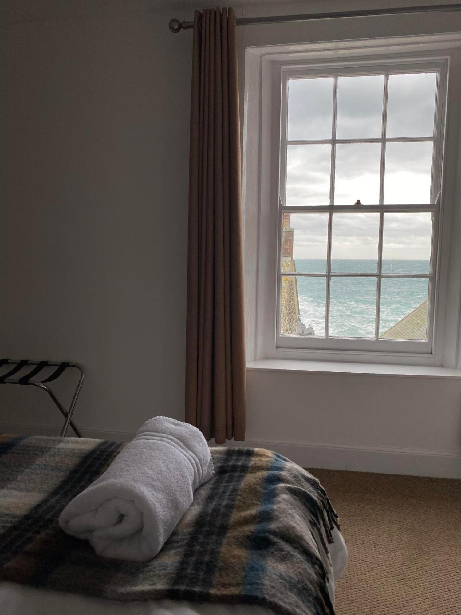 Cadgwith Cove Inn Pokoj fotografie